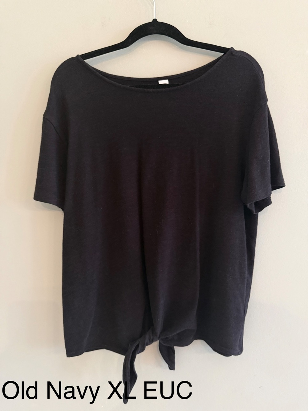 Old Navy Black Short Sleeve Tie-Front Tee Shirt
